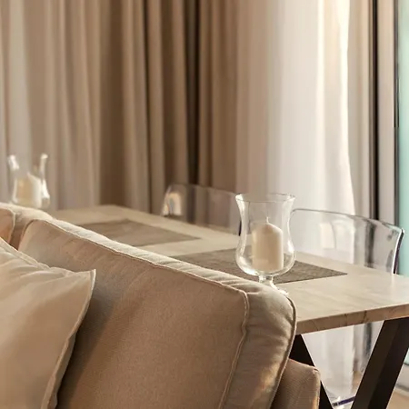 Victoria Luxury - Private Jacuzzi & Terrace *